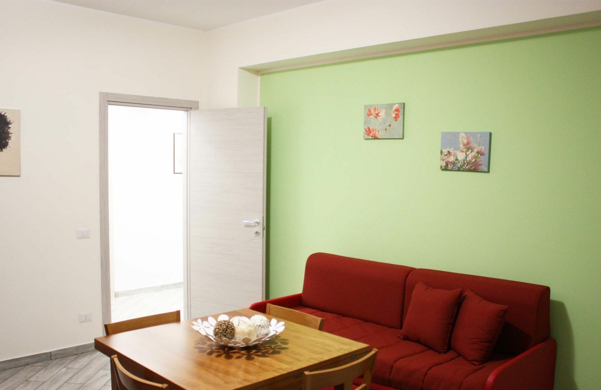 L'Essenzial Living Apartment Месина Екстериор снимка